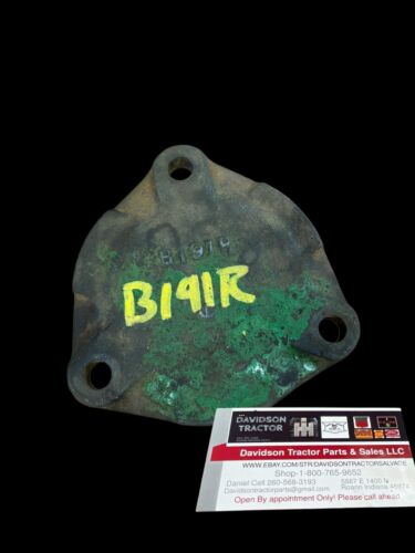 USED JOHN DEERE B TRACTOR DIFFERENTIAL QUIL BEARING HOUSING B191R
