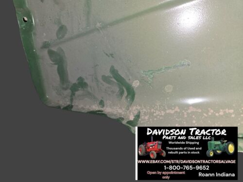Side Panel RH fits John Deere 1830, 2020, 2030, 2120, 2130, 2640
