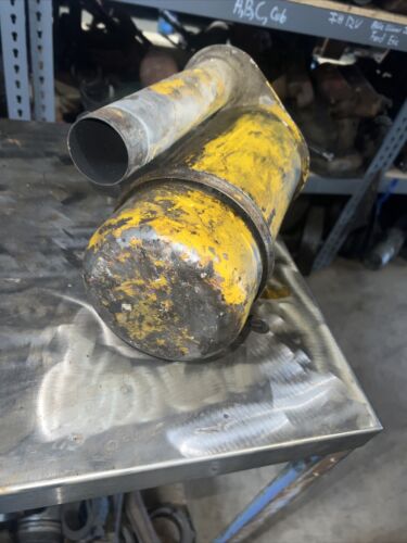 FARMALL 300 350 UTILITY AIR CLEANER ASSEMBLY