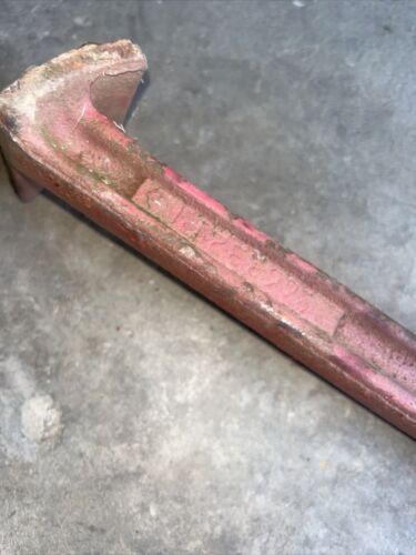 IH 560 Wheetland Clutch/Brake Pedals w/rod Antique Tractor