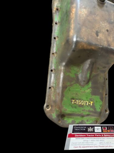 JOHN DEERE 2010 CRAWLER DOZER TRACTOR. ENGINE OIL PAN T15017T