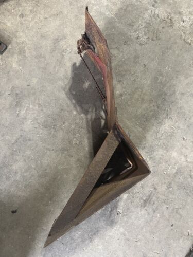 IHC Mcormick WD9 RIGHT foot platform W9 Diesel International Antique tractor