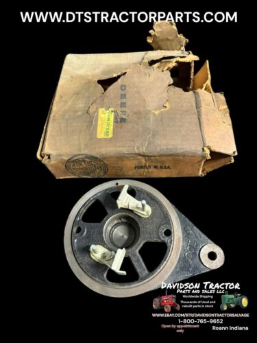 Genuine John Deere AR11003 New Old Stock Generator End Cap – DAVIDSON ...