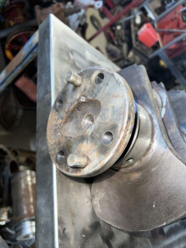 International Farmall SMD Crankshaft IH number 261265R1