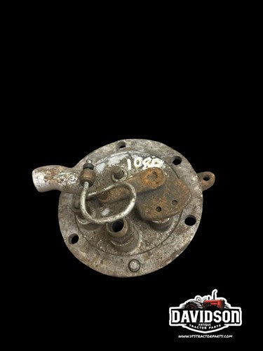 Massey Ferguson 1080 Tractor MF side cover w/ engagement lever handle