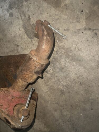 International 300 utility Tractor IH 2pt fast hitch main anchor mount bracket