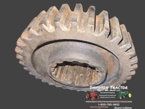 John Deere R countershaft first gear transmission R82R    Antique Tractor