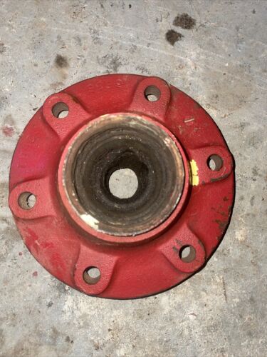 Farmall International Harvester 240 340 330 404 444 Front Axel Hub