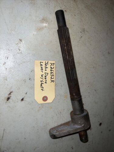 John Deere Lever W/Shaft R26652