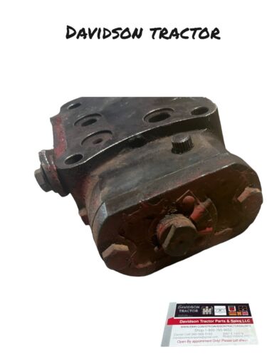 IHC Farmall Hydraulic Block Antique Tractor