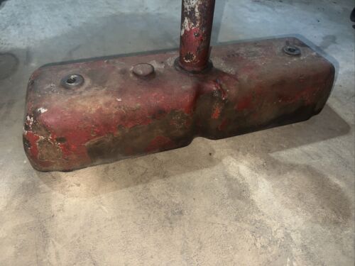 1965 International IH 424 Diesel Tractor Valve Cover 3069437R1