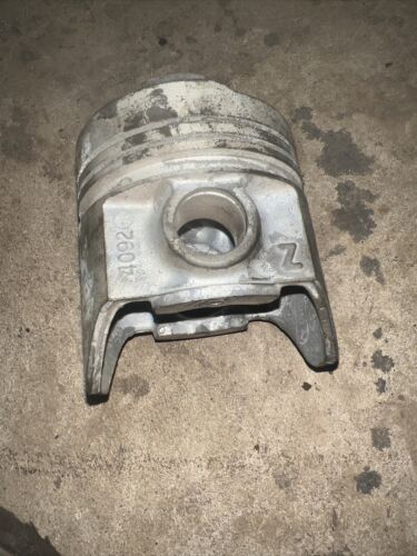 IHC Farmall 379843-R6 .020 Over Piston