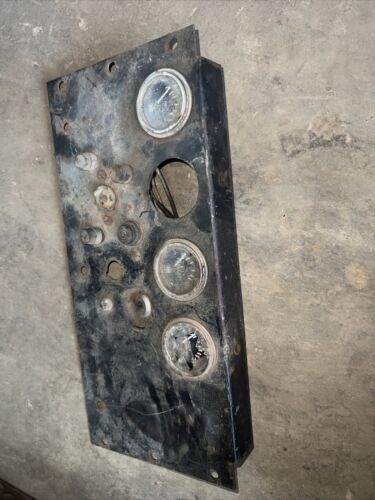 IH International Harvester 574 674 Dash Panel