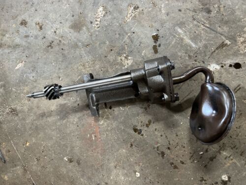 International 460 Gas Oil Pump Antique Tractor