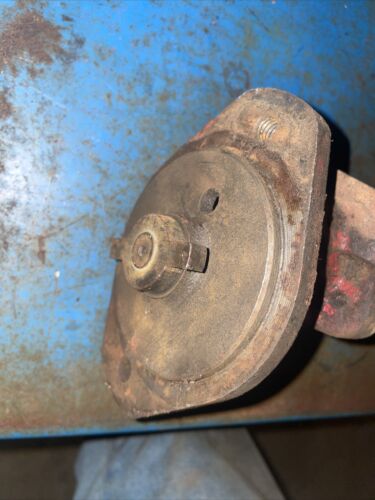 Farmall 300 350 400 450 distributor housing