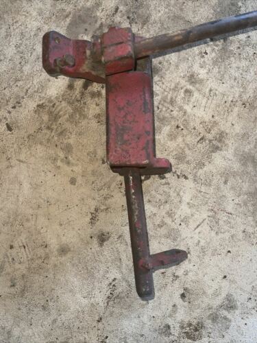 Farmall International 856 Hydraulic Lever