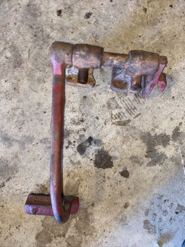 Farmall B Rowcrop tractor IH brake pedal +& lock latch bar