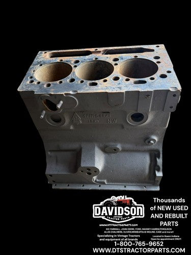 3711164A-1 Perkins 3.152 Engine Block Massey Ferguson 240 Antique Tractor