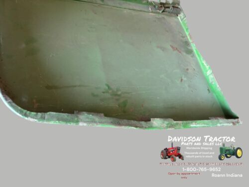 AR32690 Front Side Panel Left Hand Fits John Deere 4000 4010 4020 Tractors
