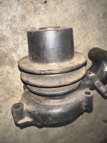 IH INTERNATIONAL BC144 BD154 276 354 364 434 444 B414 Water Pump 703820R94