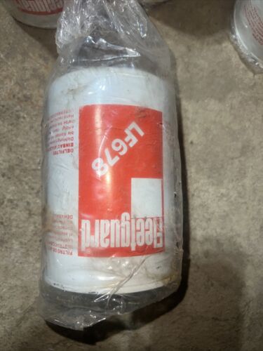 New Genuine Fleetguard LF678 Oil Lube Filter