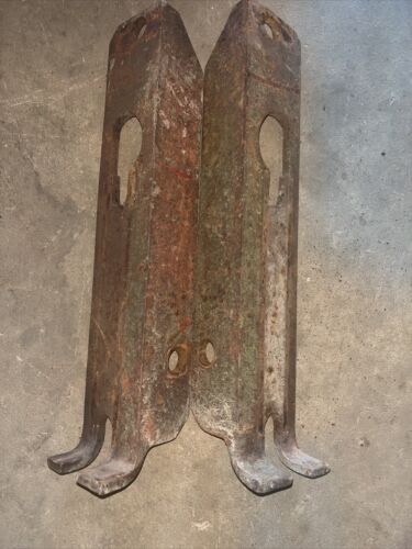 Farmall 300 Super H 350 460 M Tractor pair IH IHC drawbar brace brackets