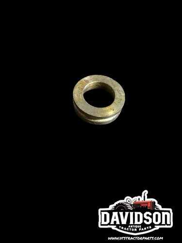 John Deere A G 50 60 New Old Stock Fan Keeper Retainer A3645R NOS