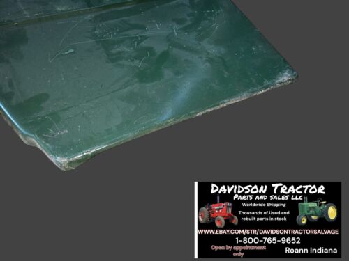 Side Panel RH fits John Deere 1830, 2020, 2030, 2120, 2130, 2640