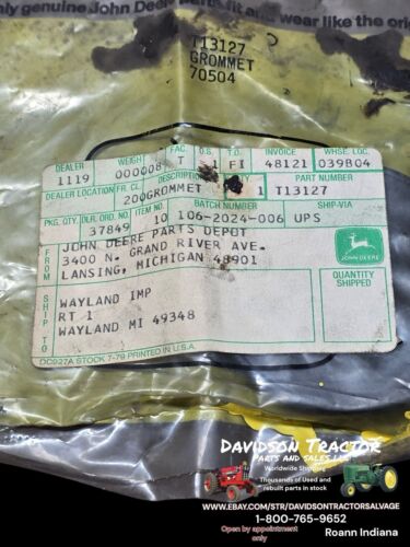 T13127 GROMMET GENUINE JOHN DEERE NEW OLD STOCK