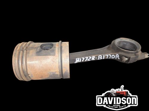 USED JOHN DEERE B TRACTOR ENGINE B1772R PISTION AND CONNECTING ROD B1770R