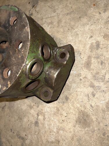 R26098R Hydraulic Pump Housing Antique Tractor