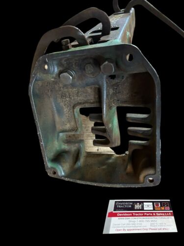 JOHN DEERE B STEERING SUPPORT WITH LEVERS B2533R