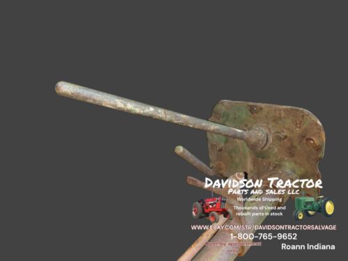 USED JOHN DEERE B TRACTOR TRANS SHIFTER/HOUSING COVER  B603R AB520R