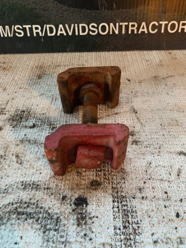 Farmall H Early SH tractor Orgnl IH 2 rear hub buckles to rim & bolt w/ nut