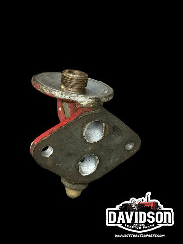 IH 3136047R1 Oil Filter Base International 584 248 454 585 784 574 595 D179