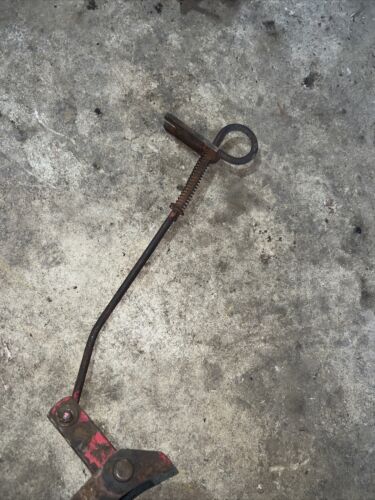 International 300 Utility Tractor Original IHC IH brake lock assembly