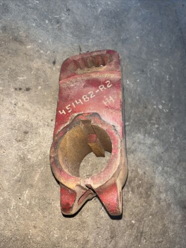 International Harvester Clamp 451482-R2
