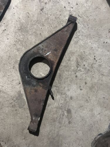 International T9 Gas Crawler Dozer Front Engine Mount