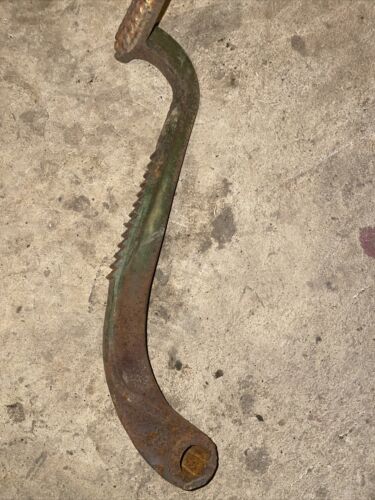 USED JOHN DEERE B TRACTOR RH BRAKE PEDAL B236R