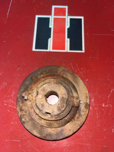 Farmall IH H M Generator Pulley 6746-D