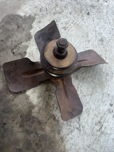 Farmall / IH Cub Tractor Front Fan Blade Assembly With Pulley