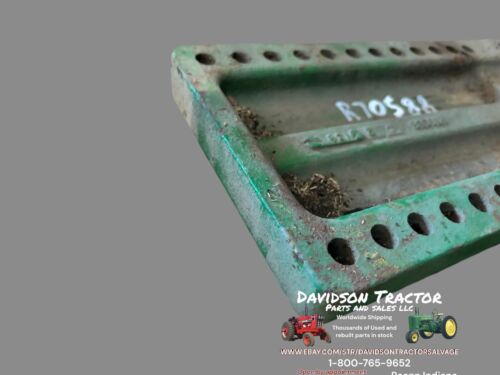 R70588 Tractor Fender Bracket Fits John Deere 2010 2030 2440 2510 2630 2640 +