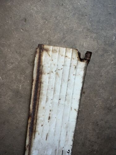 IH FARMALL 560 TRACTOR RIGHT ENGINE SIDE PANEL