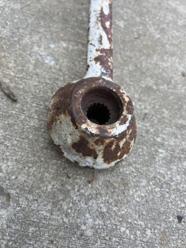 Farmall International 706 IH tractor TA Torque Amplifier control handle lever