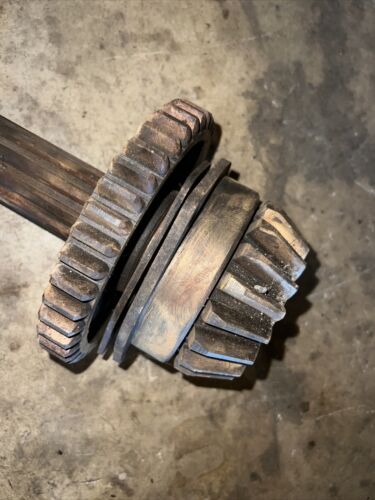 Farmall M IH tractor ORIGNAL transmission drive shaft for gears too pinion