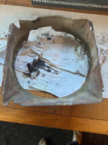 Farmall 300 350 Rowcrop tractor Original IH radiator fan shroud