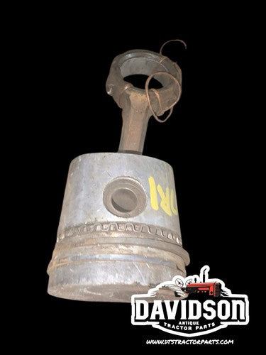 IH International Farmall 560 Diesel D-282 Connecting Rod W/Piston 318377R1