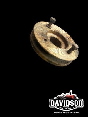 R85389 JOHN DEERE 210C 2360 Crankshaft PULLEY Antique Tractor