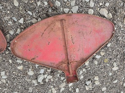IH FARMALL H M SUPERS 300 350 400 450 FENDERS PAIR