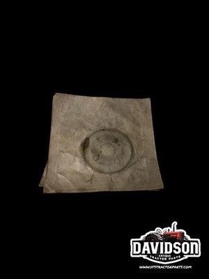 JOHN DEERE CYLINDER RETAINER B2873R NEW OLD STOCK OEM B